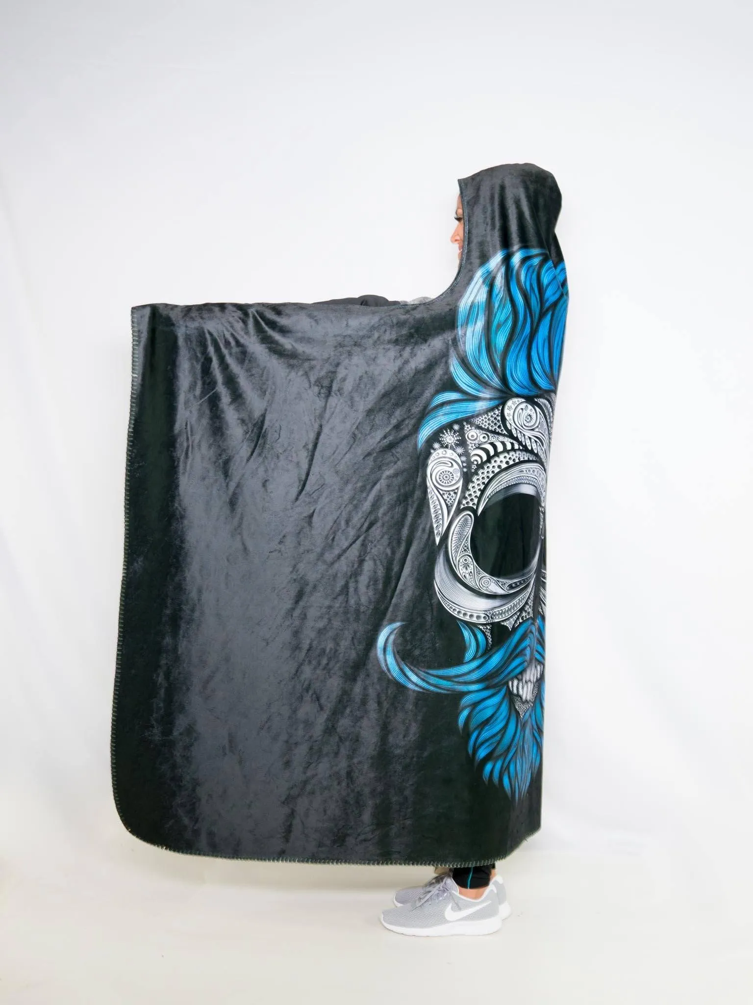 Blue Bearded Skull Hooded Blanket