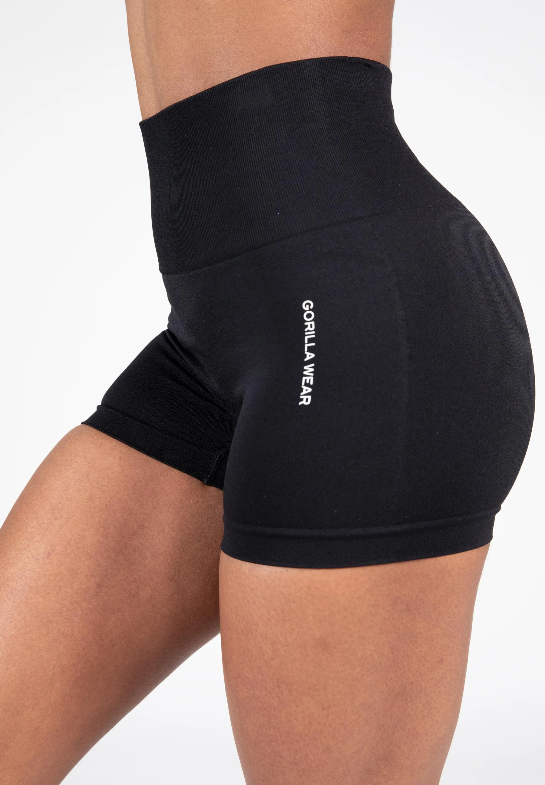 Quincy Seamless Shorts - Black